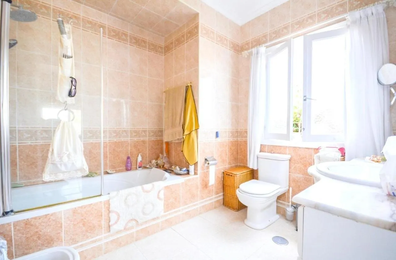 Villa With 6 Bedrooms In Marbella, With Wonderful Sea View, Private Pool, Fur... Apartment Marbella