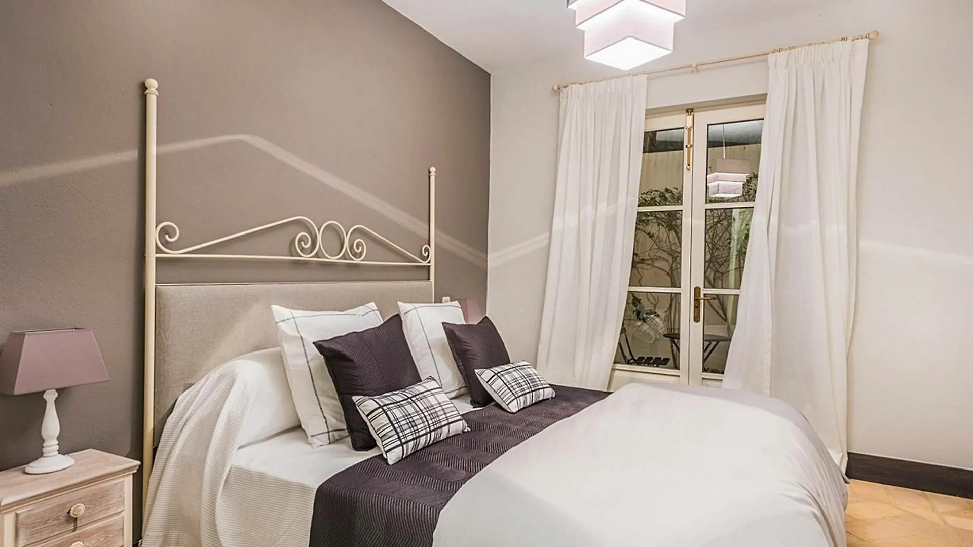 Apartment Villa With 6 Bedrooms In Marbella, With Wonderful Sea View, Private Pool, Fur...